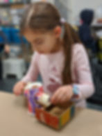 00100lrPORTRAIT_00100_BURST2019112712340